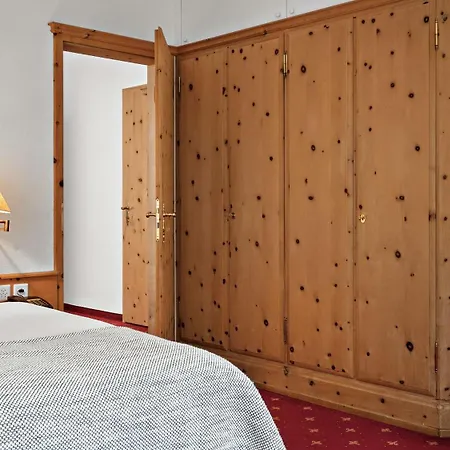 Отель Morosani Posthotel 4*