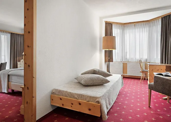 Morosani Posthotel Hotel