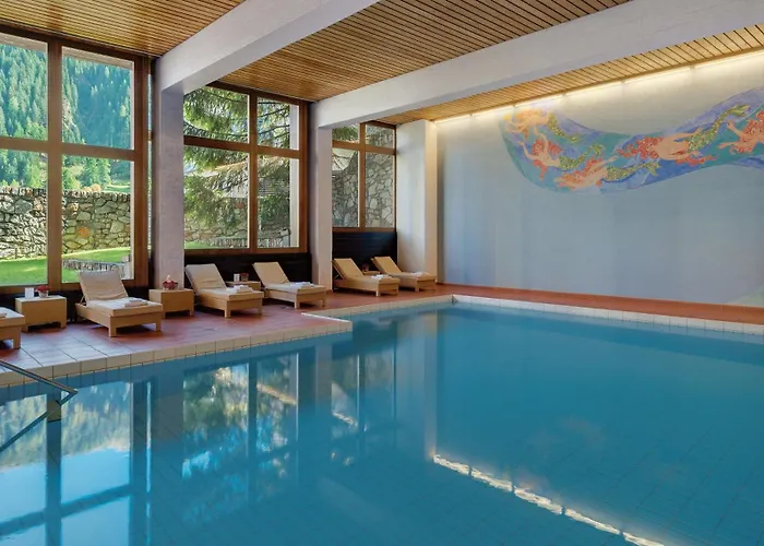 Morosani Posthotel Hotel