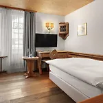 Morosani Posthotel فندق 4*