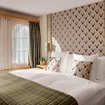 Morosani Posthotel 4* دافوس