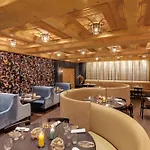 فندق Morosani Posthotel