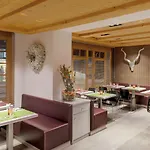 فندق Morosani Posthotel