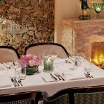 Morosani Posthotel فندق 4*