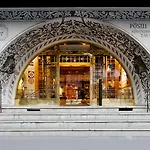 Morosani Posthotel فندق دافوس