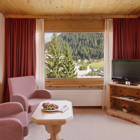 فندق Morosani Posthotel 4*